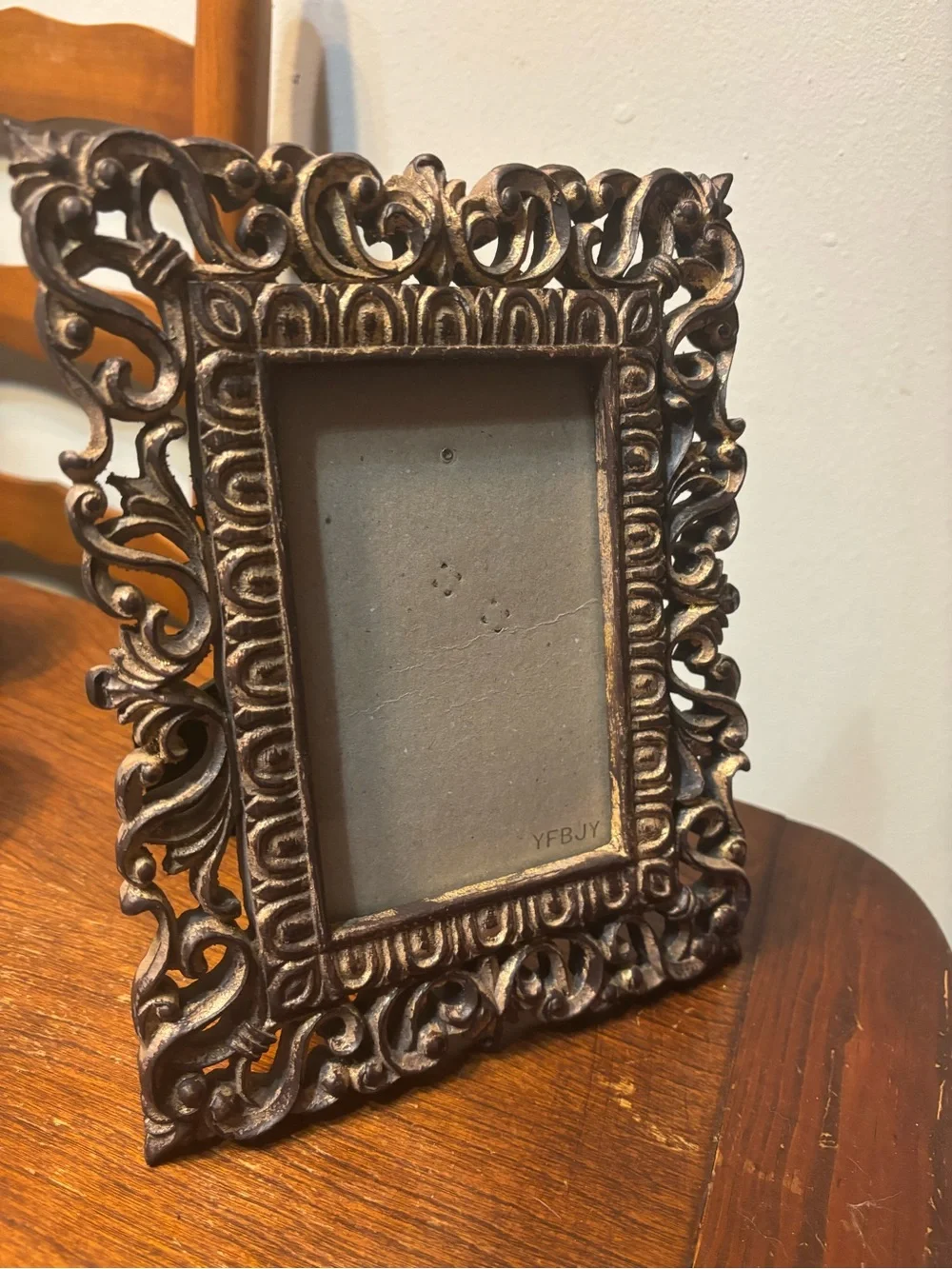 Ornate Decorative GOLD/Bronze-Tone Picture Frame - Elegant Home Accent